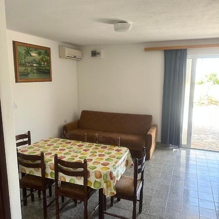 Apartmani Marko Novalja Bagian luar foto