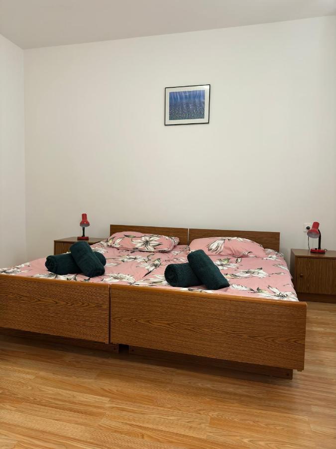 Apartmani Marko Novalja Bagian luar foto