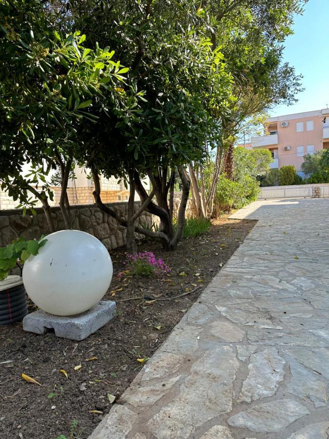 Apartmani Marko Novalja Bagian luar foto