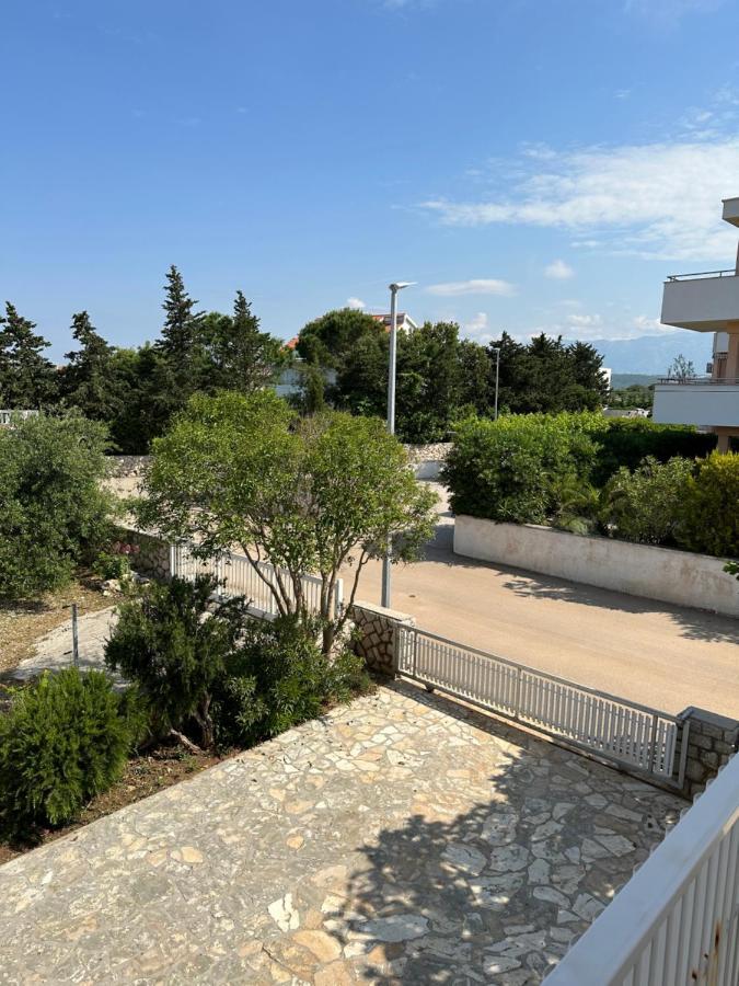 Apartmani Marko Novalja Bagian luar foto