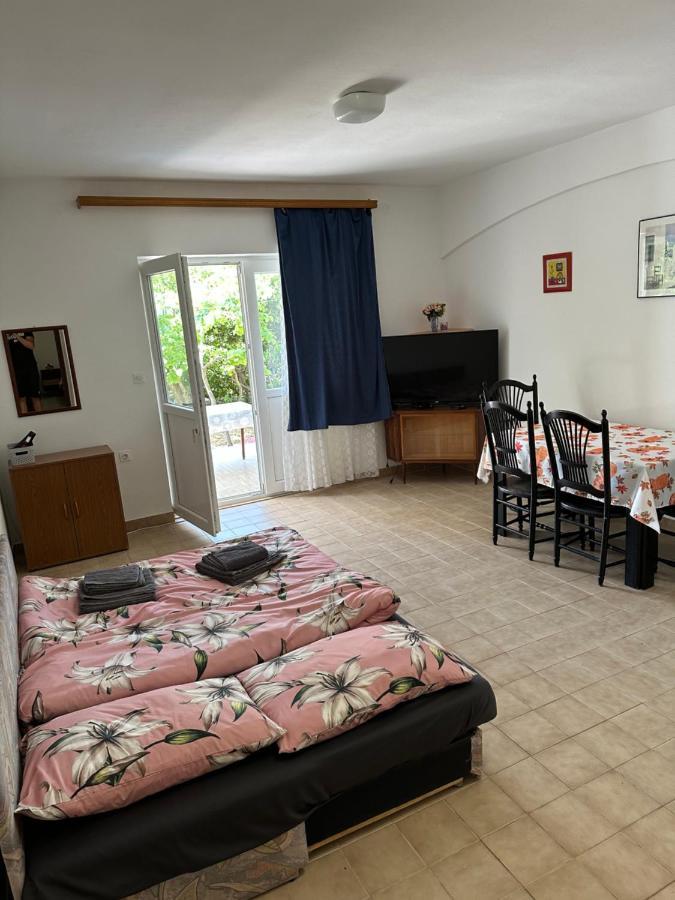 Apartmani Marko Novalja Bagian luar foto