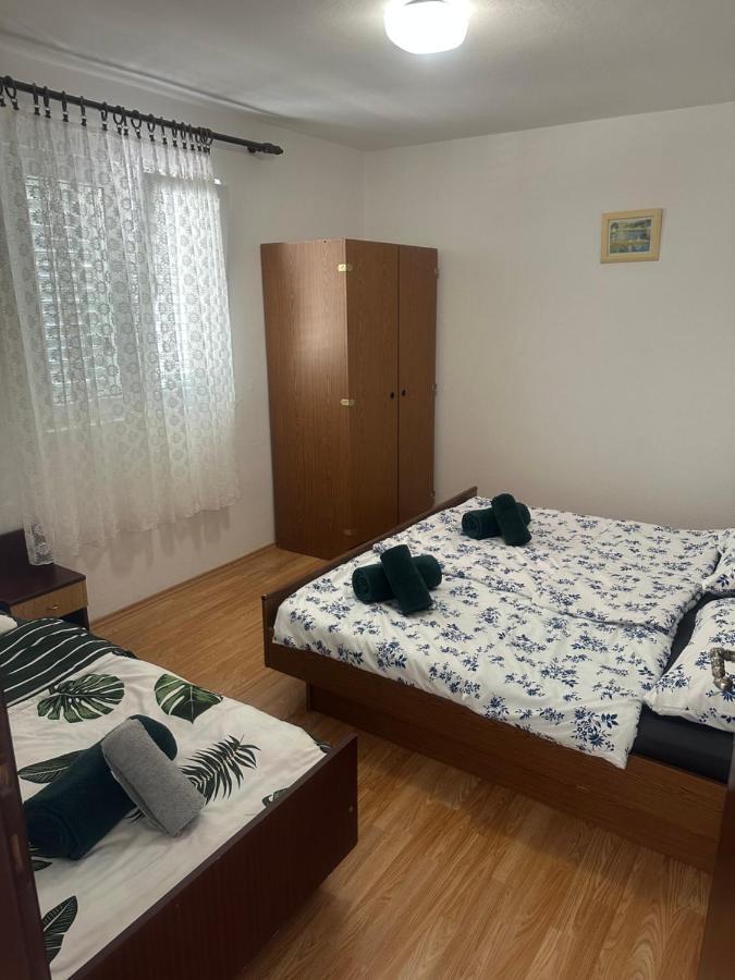 Apartmani Marko Novalja Bagian luar foto