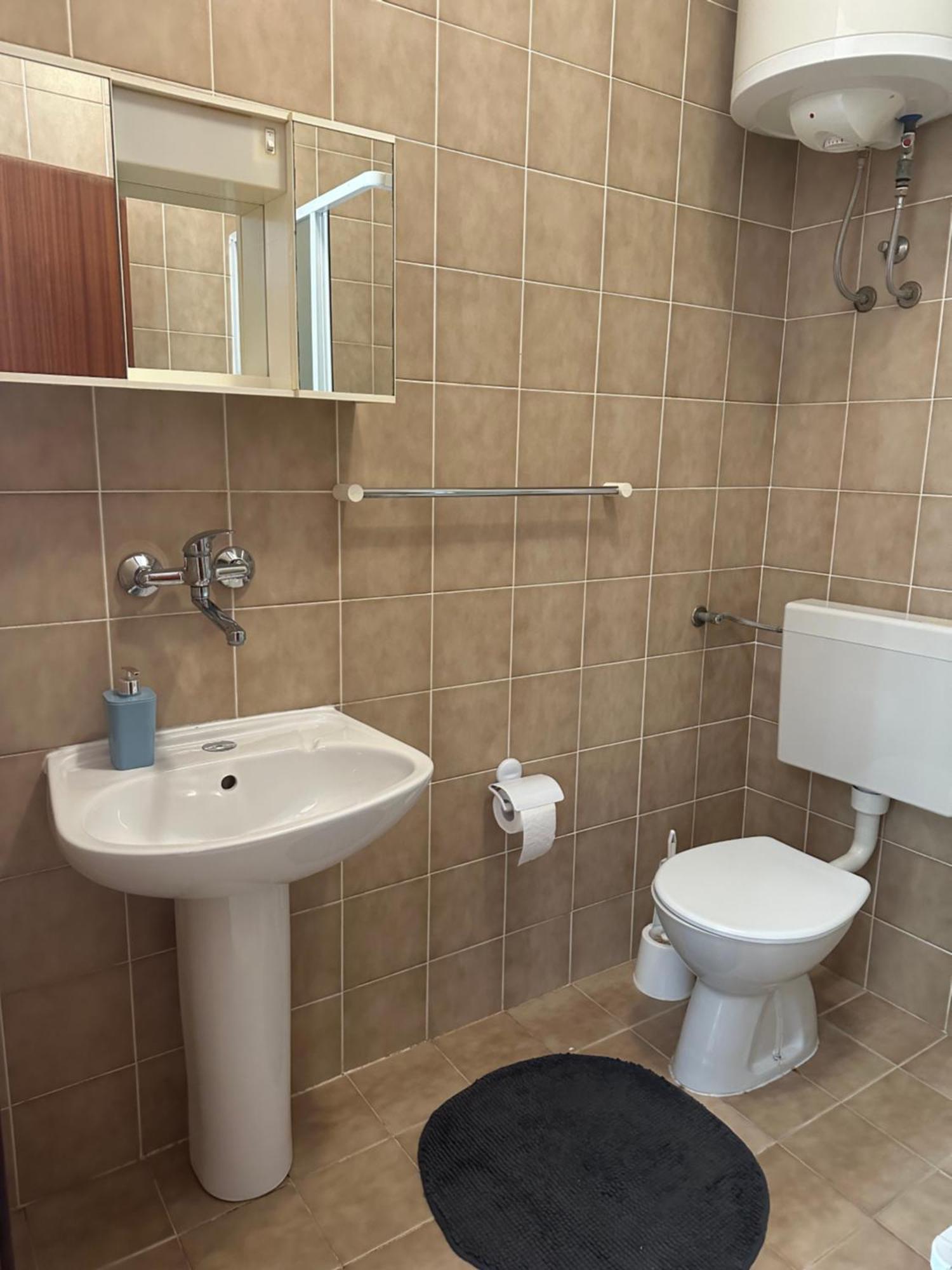 Apartmani Marko Novalja Bagian luar foto